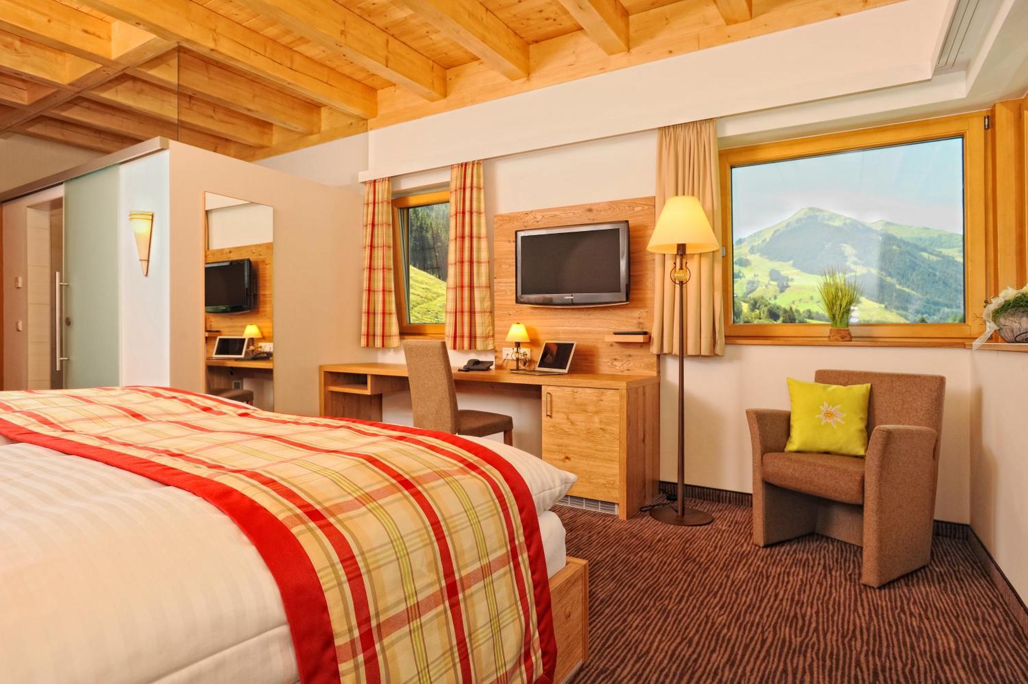 Hotel Barbarahof Saalbach, Inkl Jokercard Екстериор снимка