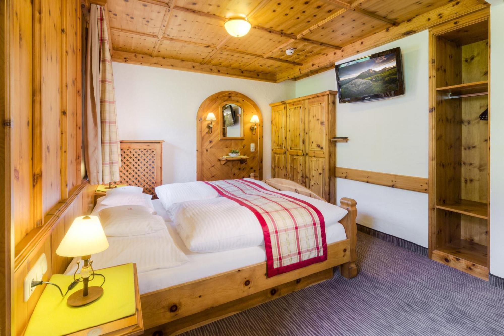 Hotel Barbarahof Saalbach, Inkl Jokercard Стая снимка