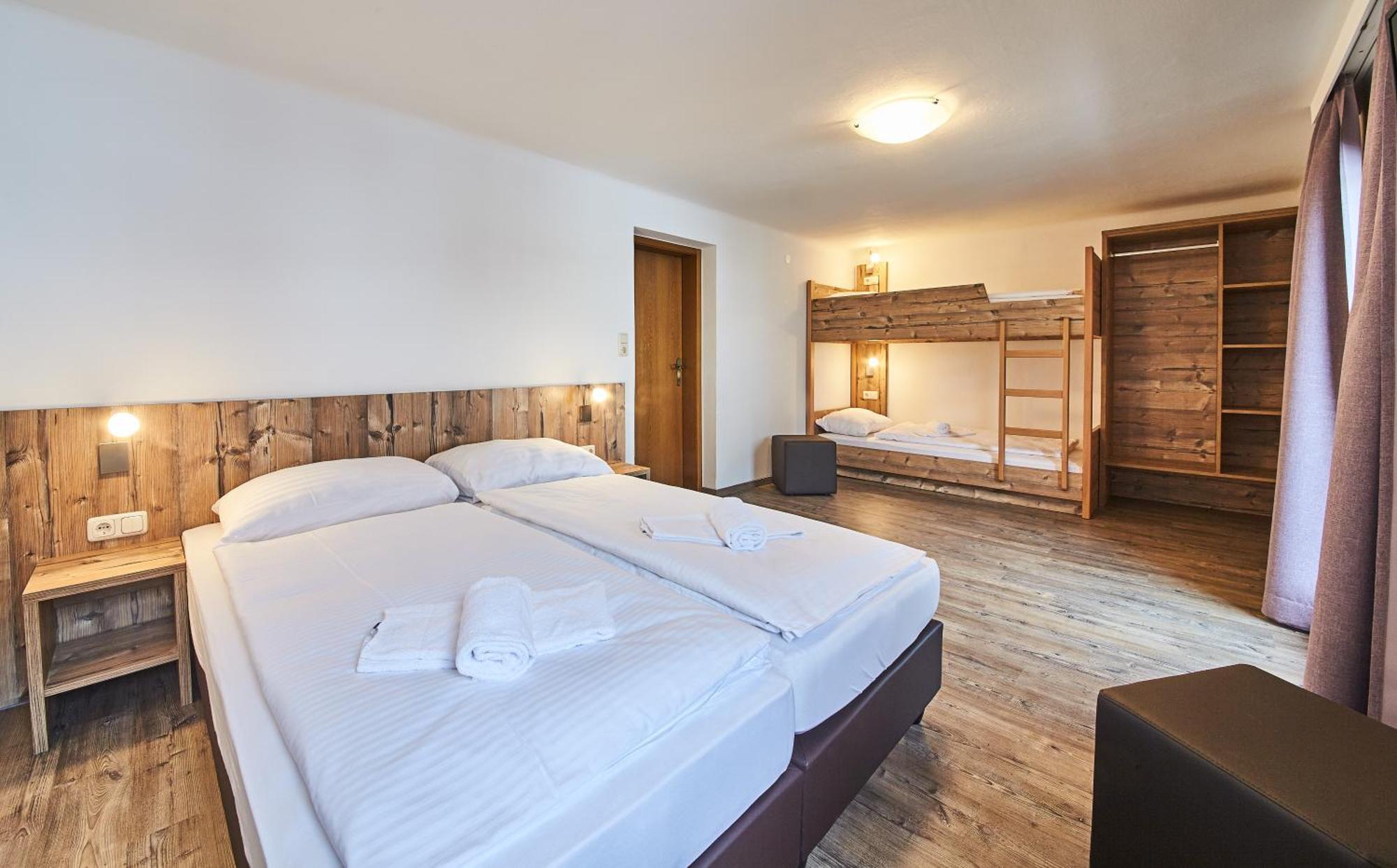 Hotel Barbarahof Saalbach, Inkl Jokercard Стая снимка